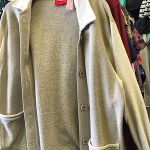 Nice Liz Claiborne sweater great for fall weather!